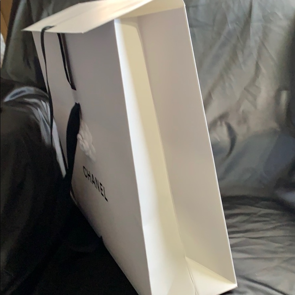 Chanel Gift Bag, Chanel Shopping Bag View 3